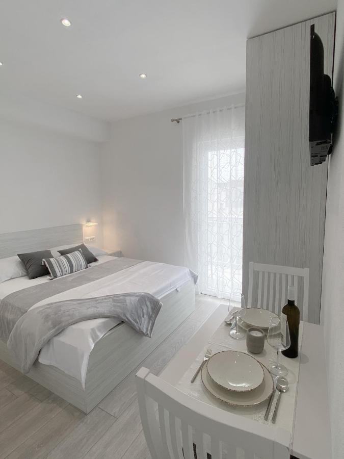 Apartments Paladin Makarska Eksteriør billede