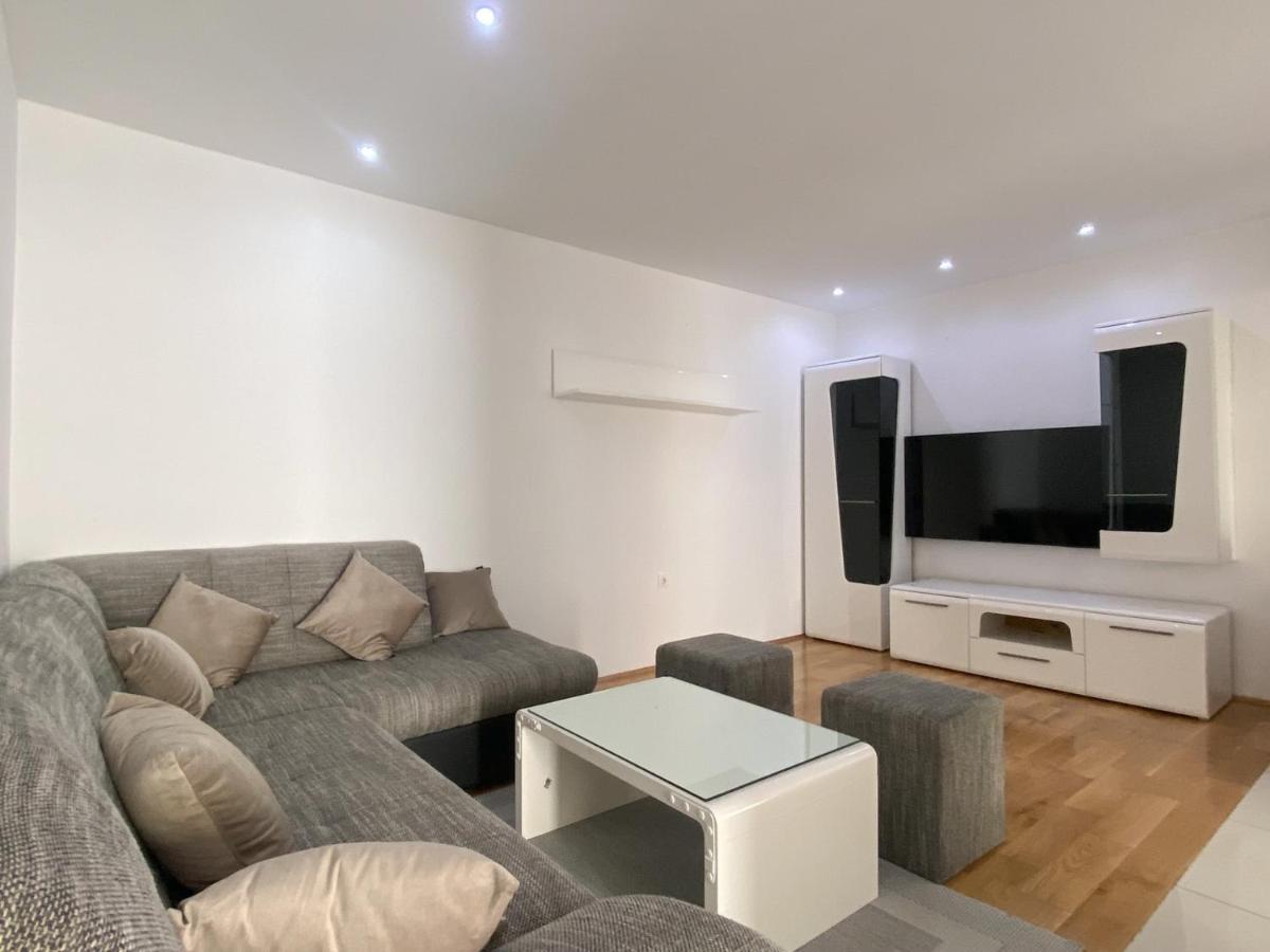 Apartments Paladin Makarska Eksteriør billede