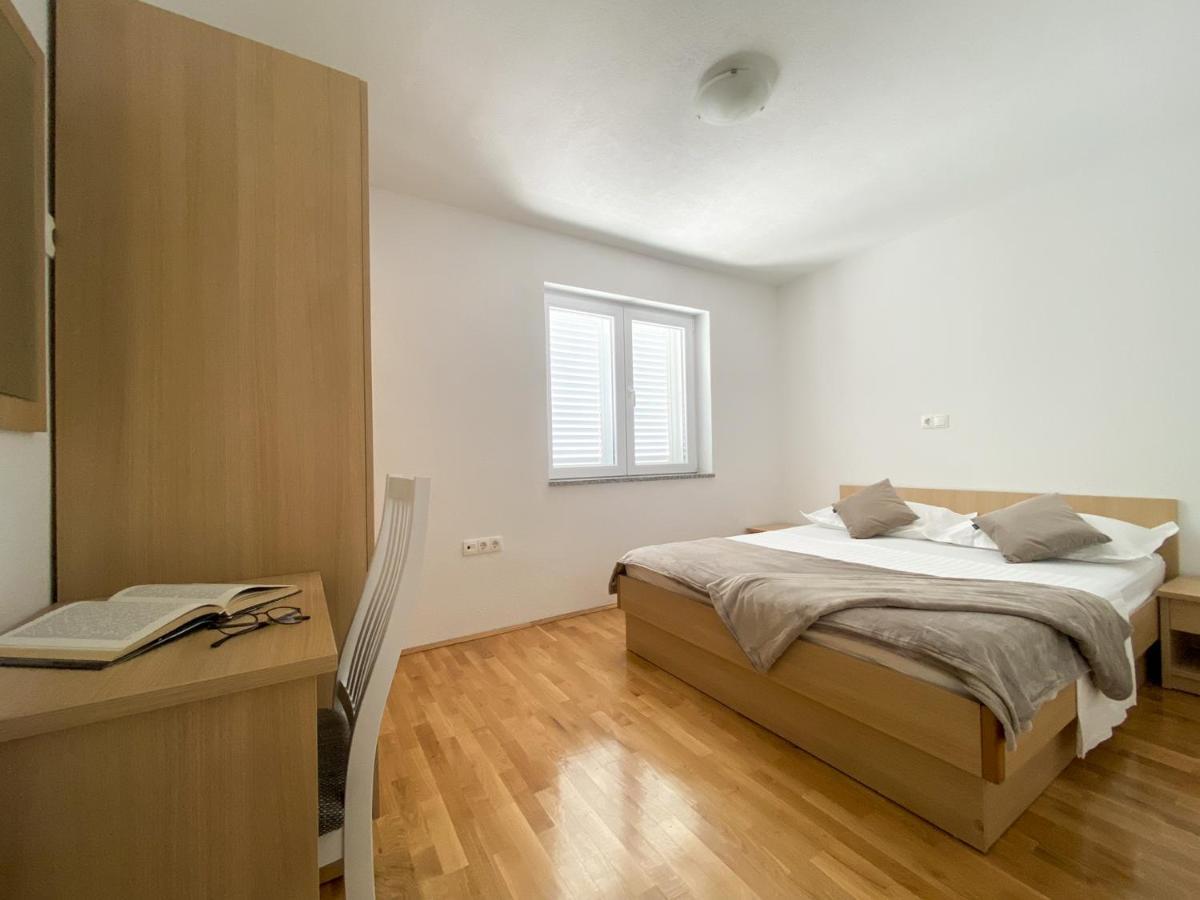 Apartments Paladin Makarska Eksteriør billede