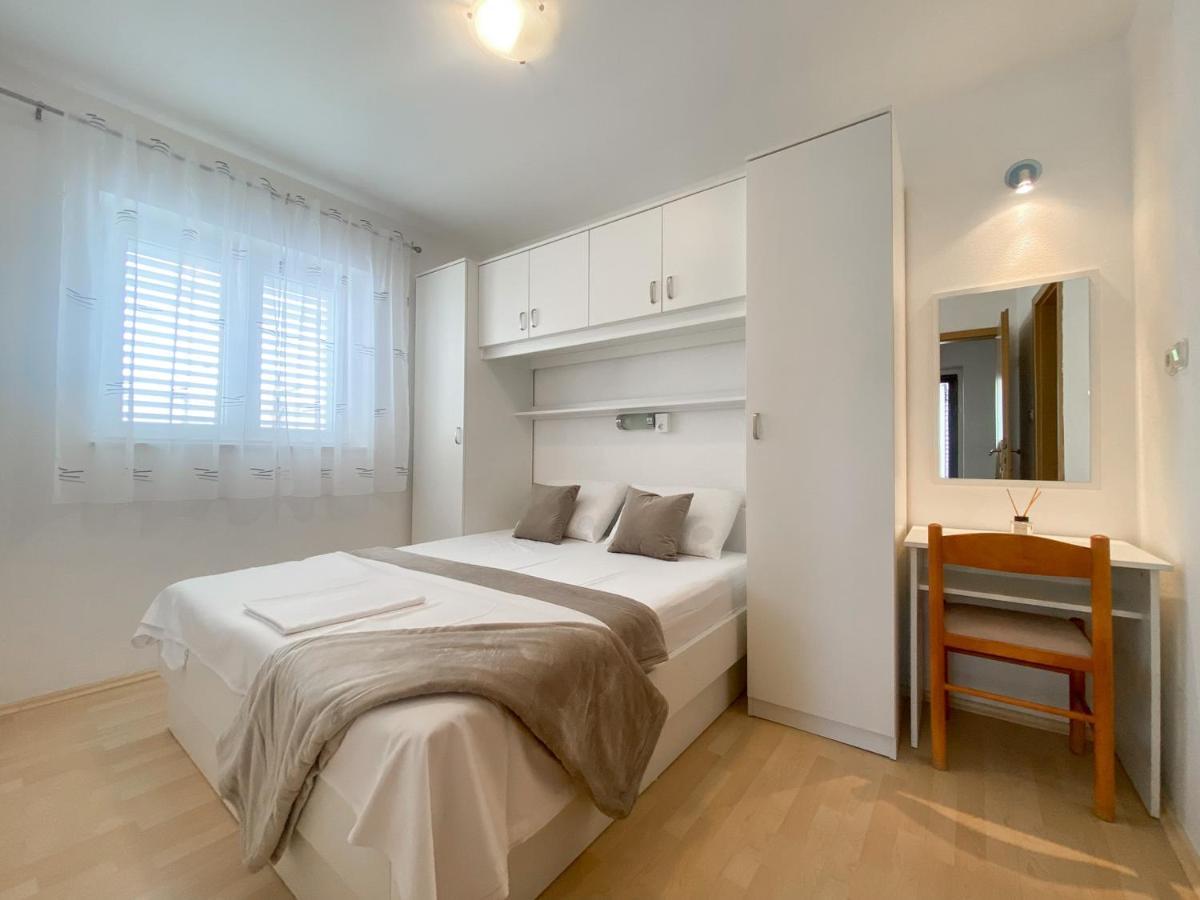 Apartments Paladin Makarska Eksteriør billede