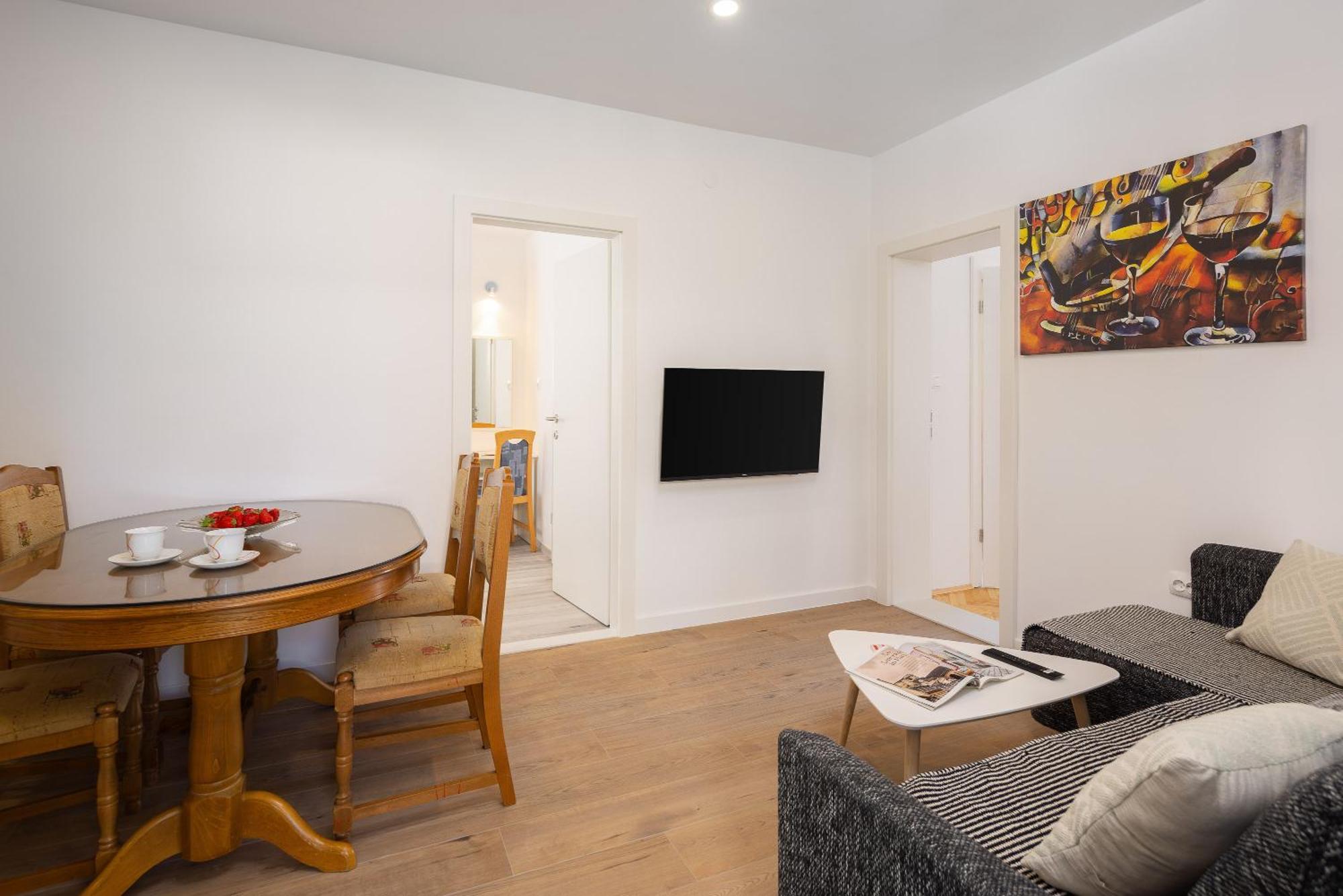 Apartments Paladin Makarska Eksteriør billede