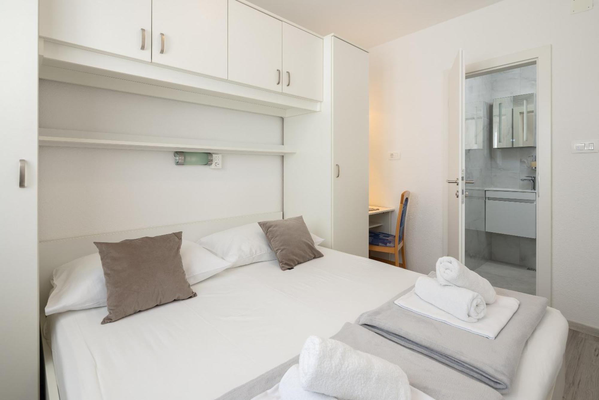 Apartments Paladin Makarska Eksteriør billede