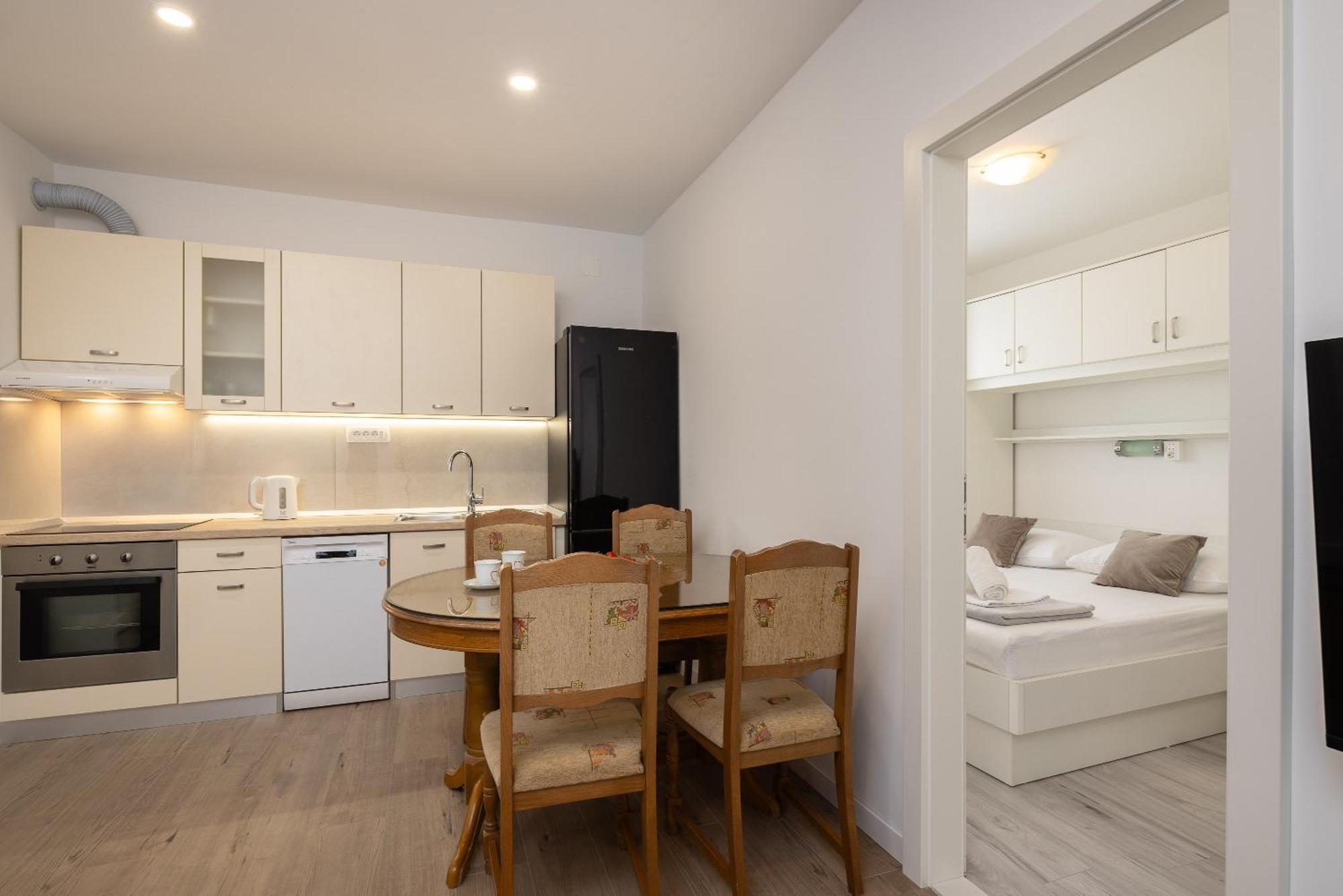 Apartments Paladin Makarska Eksteriør billede