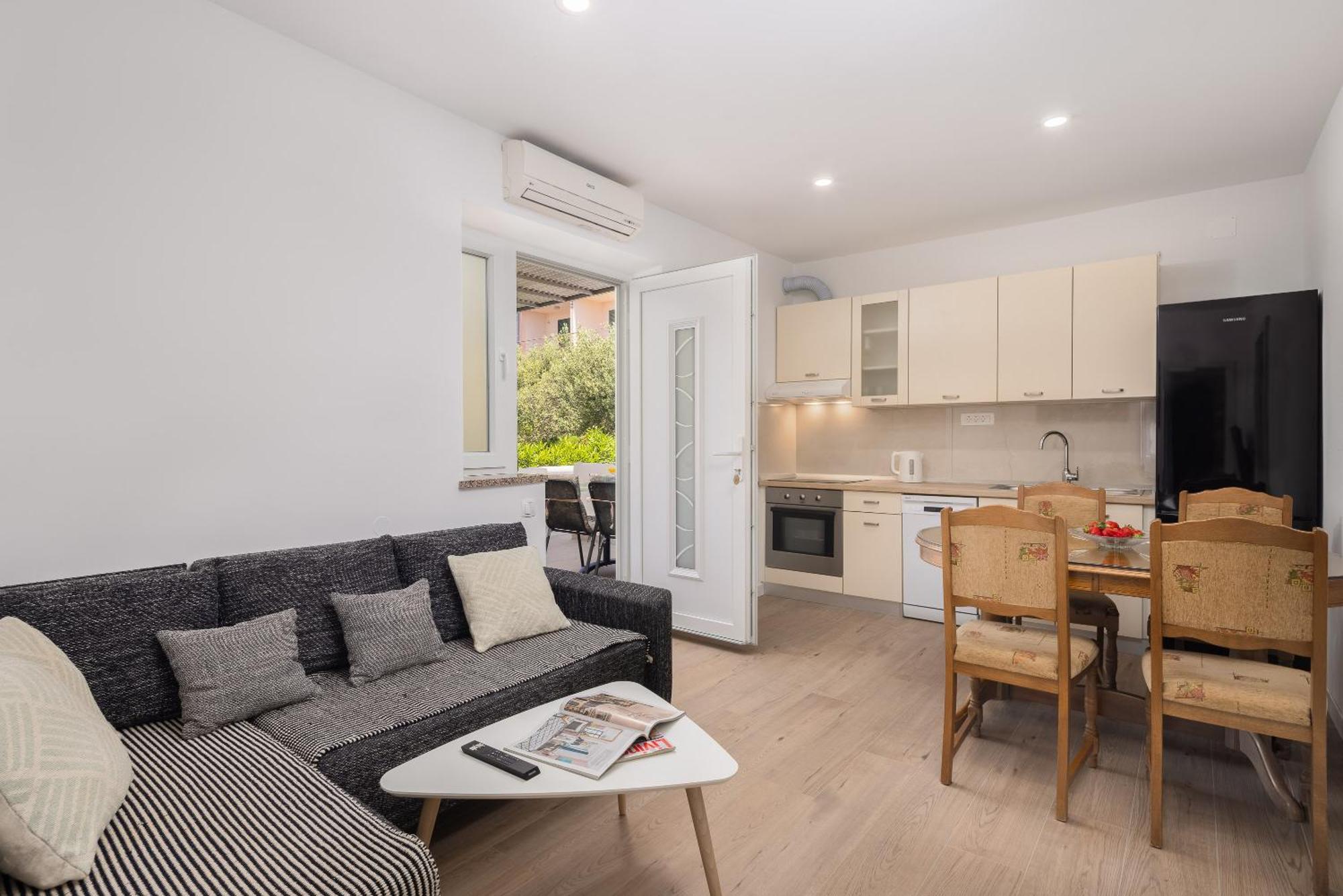 Apartments Paladin Makarska Eksteriør billede