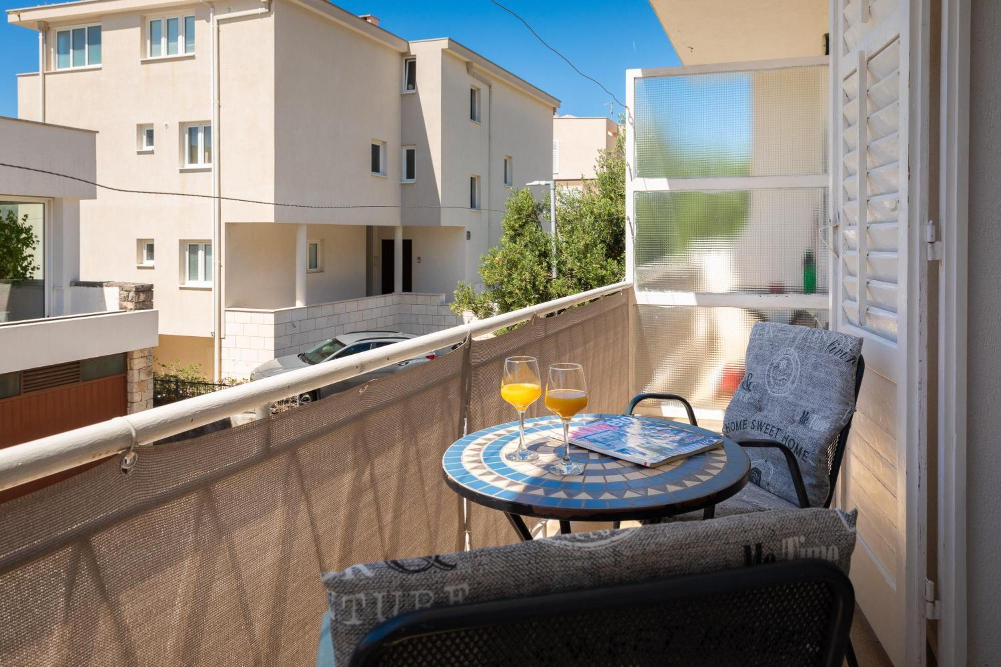 Apartments Paladin Makarska Eksteriør billede